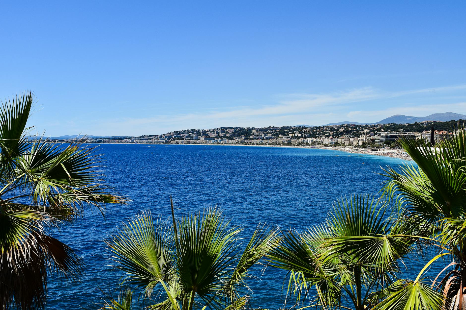 Vista panorámica de la costa de Niza y el mar Mediterráneo